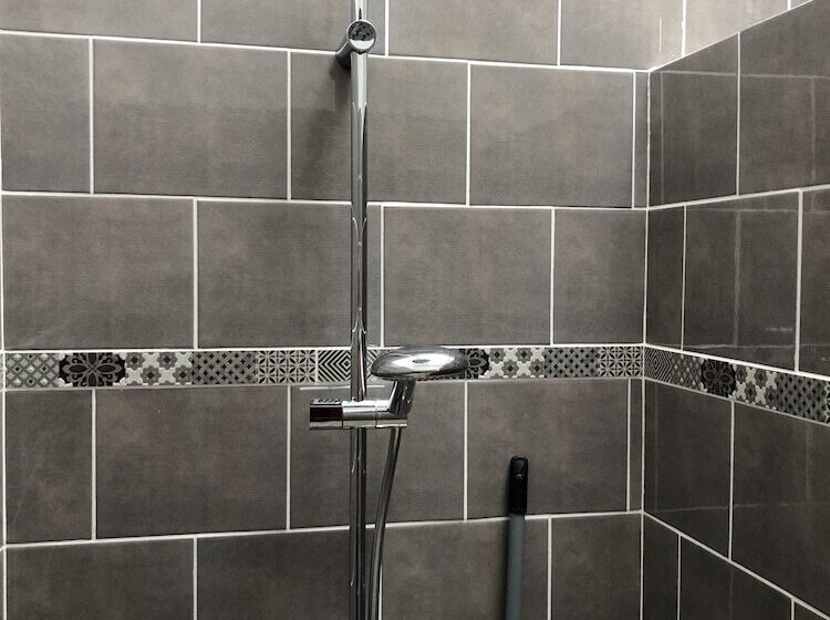 مبيت وإفطار Maison De Midi