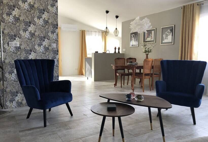 مبيت وإفطار Maison De Midi