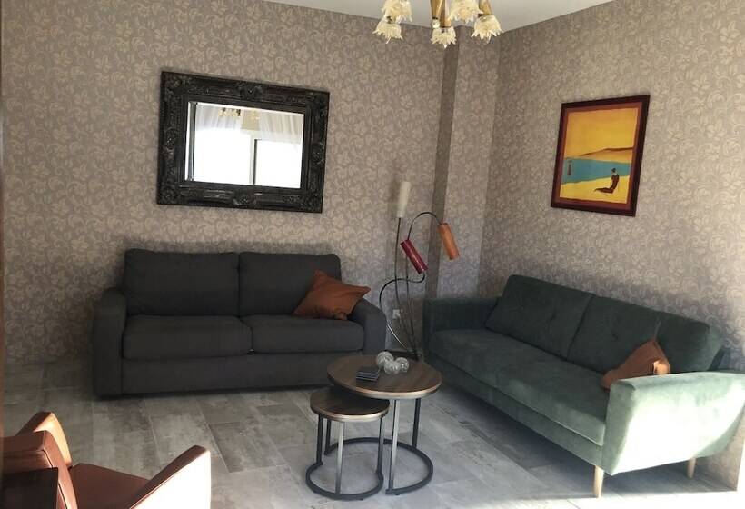 مبيت وإفطار Maison De Midi