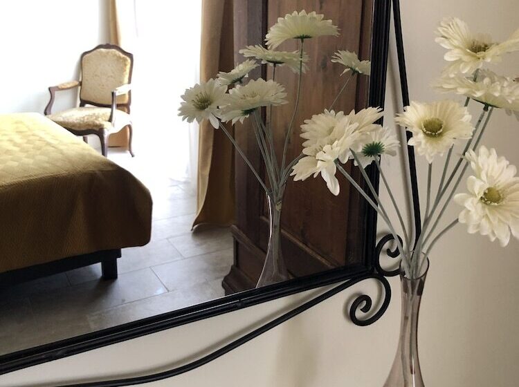 مبيت وإفطار Maison De Midi