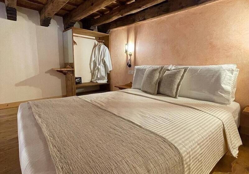 تختخواب و صبحانه Midgard Suites   Medieval Town