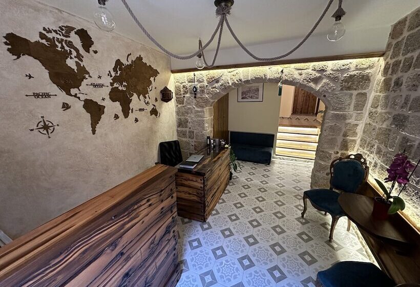 تختخواب و صبحانه Midgard Suites   Medieval Town