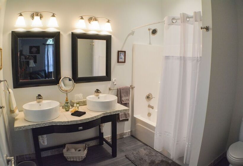 住宿加早餐 St Francis Cottage