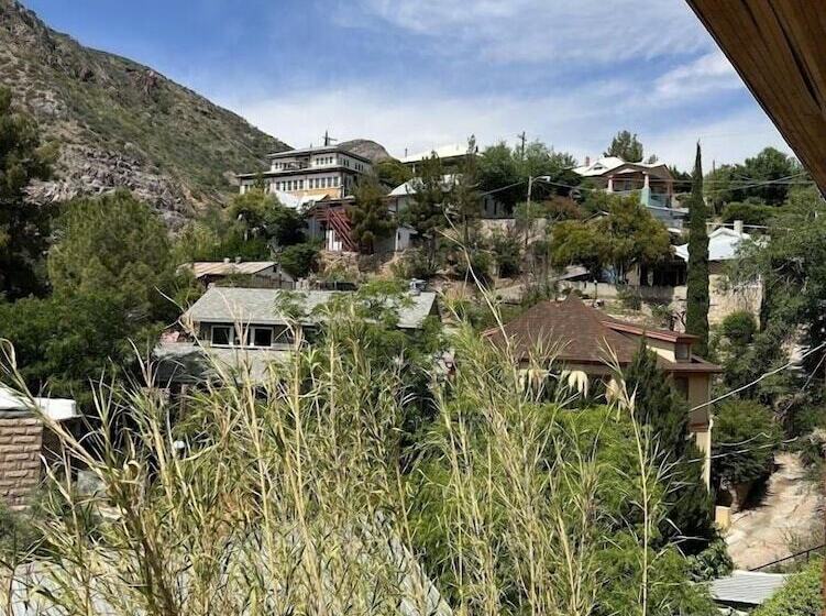 مبيت وإفطار The Oliver House