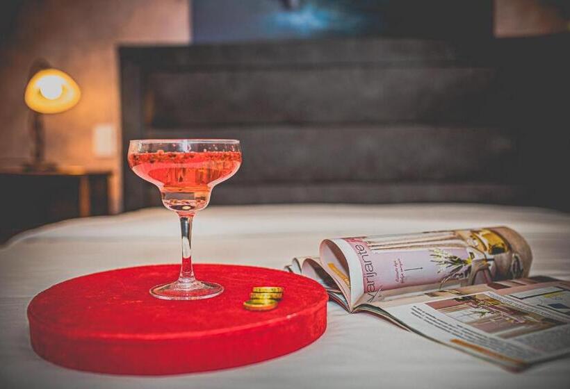 Bed and Breakfast Theatre Luxury Rooms