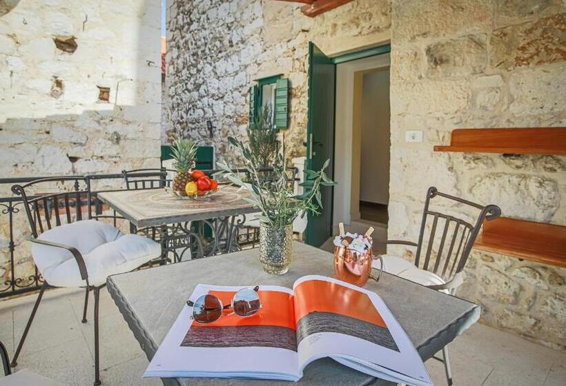 Bed and Breakfast Theatre Luxury Rooms