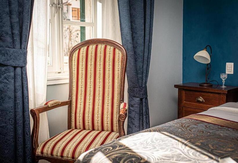 Bed and Breakfast Theatre Luxury Rooms