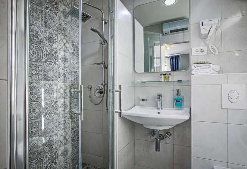 Bed and Breakfast Theatre Luxury Rooms