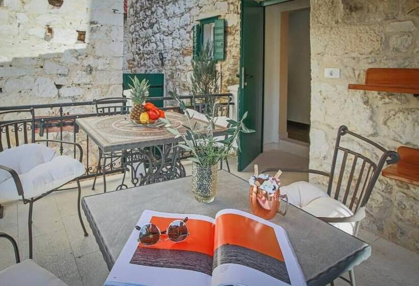 Bed and Breakfast Theatre Luxury Rooms