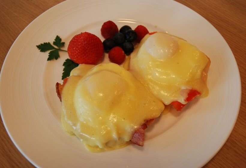 Cedartree Hotel Portland Hillsboro