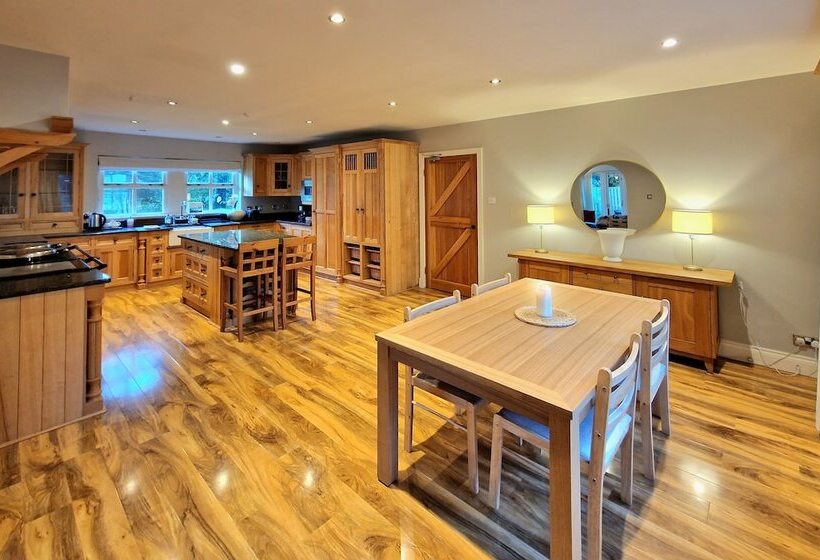 Colleton Cottage At Lovelady Shield