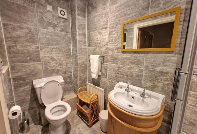 Colleton Cottage At Lovelady Shield