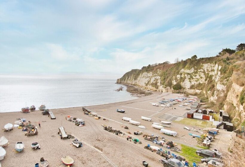 Fantastic 1bd Hideaway, 2 Minutes To The Sea