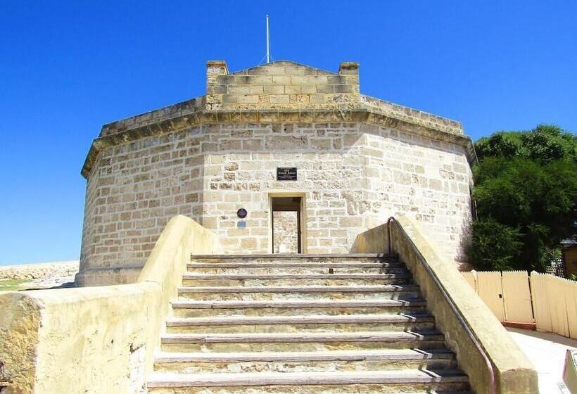 Fremantle Harbourside Luxury Apartments