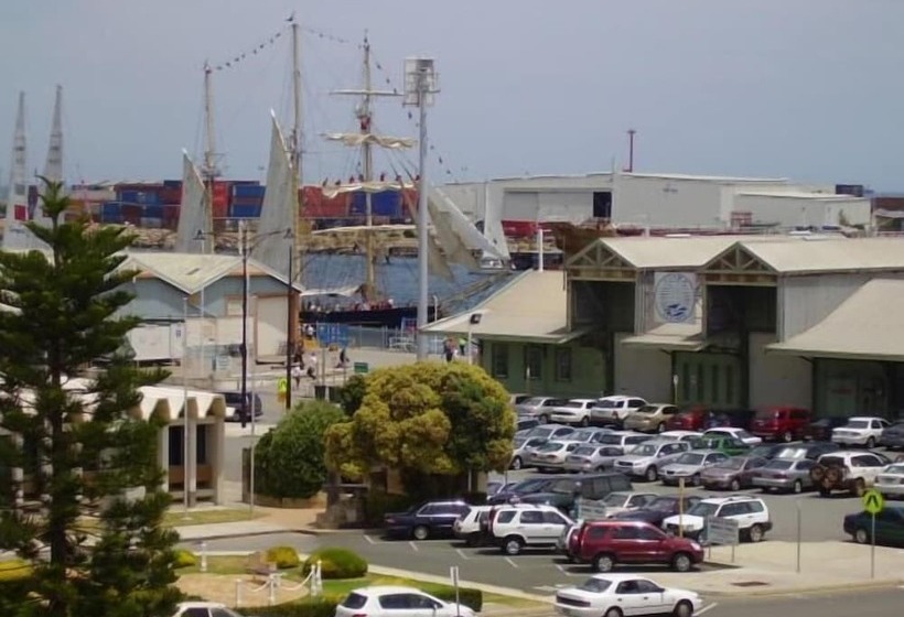 Fremantle Harbourside Luxury Apartments