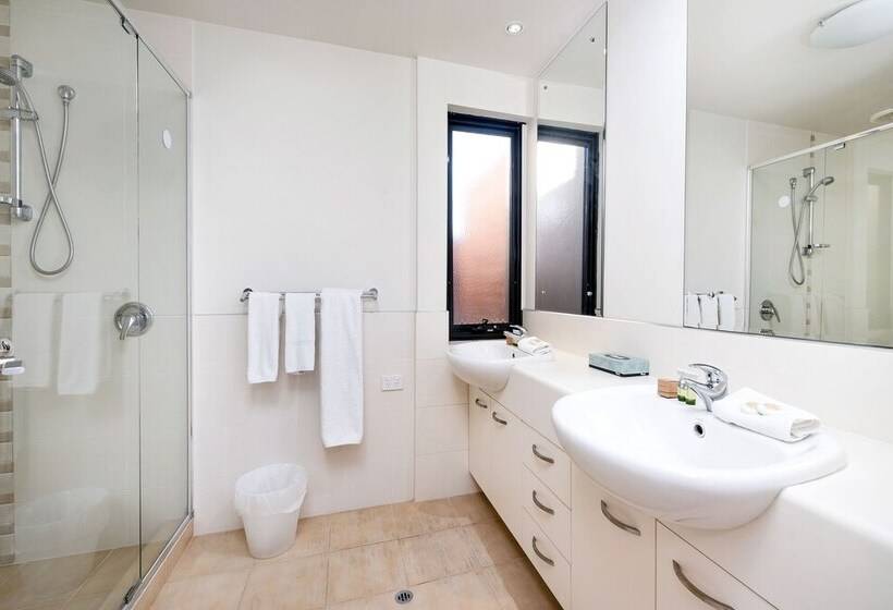 Fremantle Harbourside Luxury Apartments