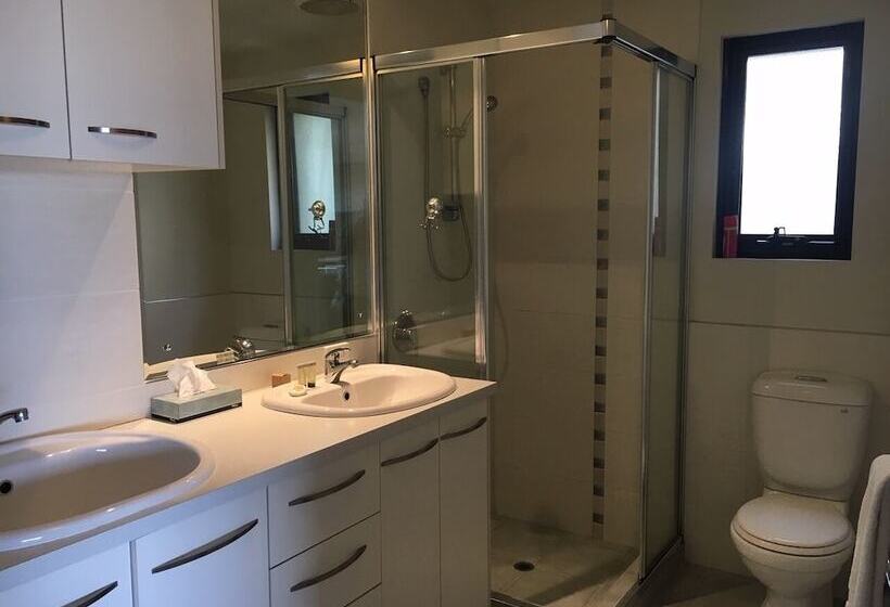 Fremantle Harbourside Luxury Apartments