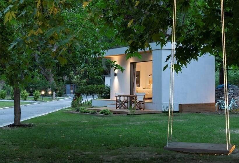 Gkaras Camp & Apartments