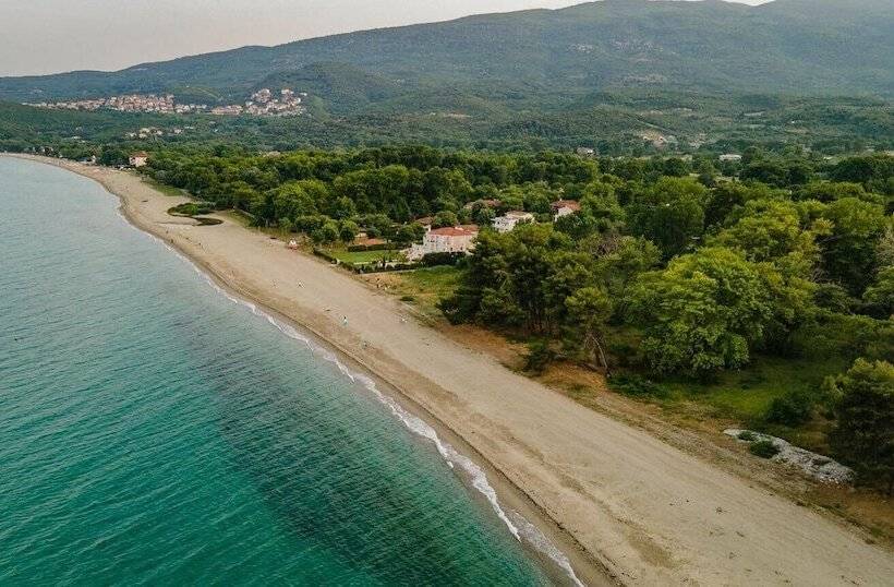 Gkaras Camp & Apartments