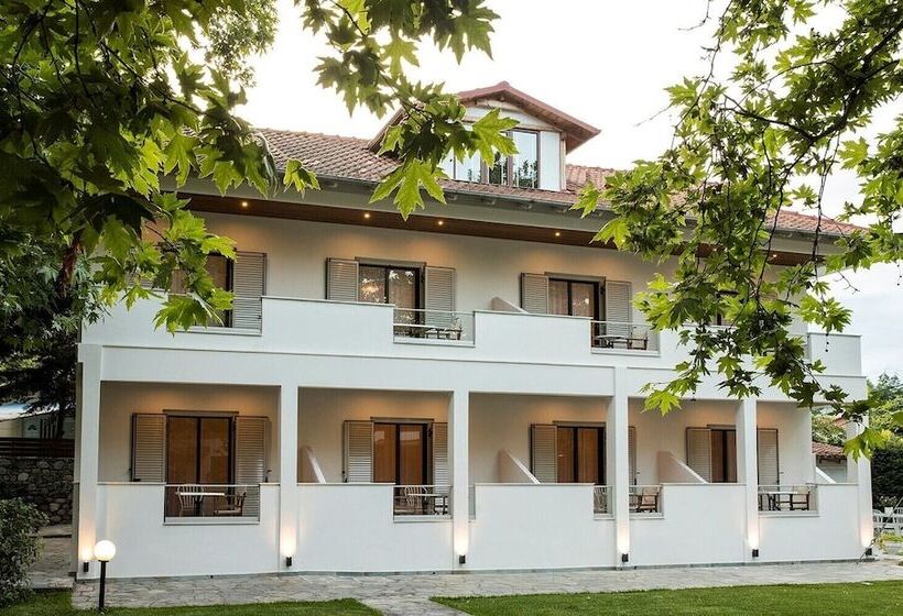 Gkaras Camp & Apartments