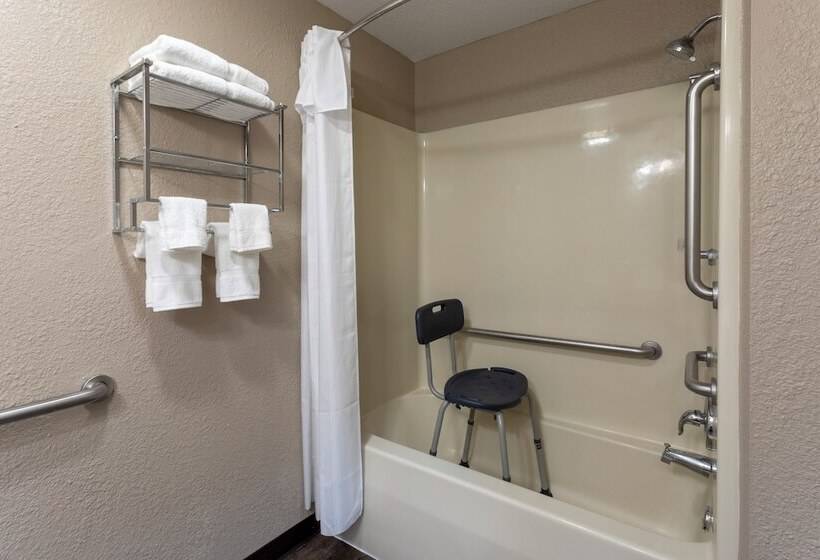 Grandstay Hotel & Suites Waunakee