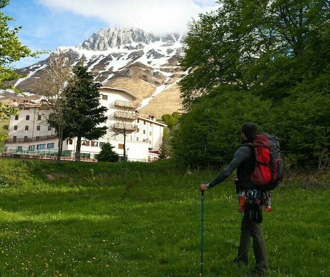 فندق فئة نجمة واحدة Europa Gran Sasso