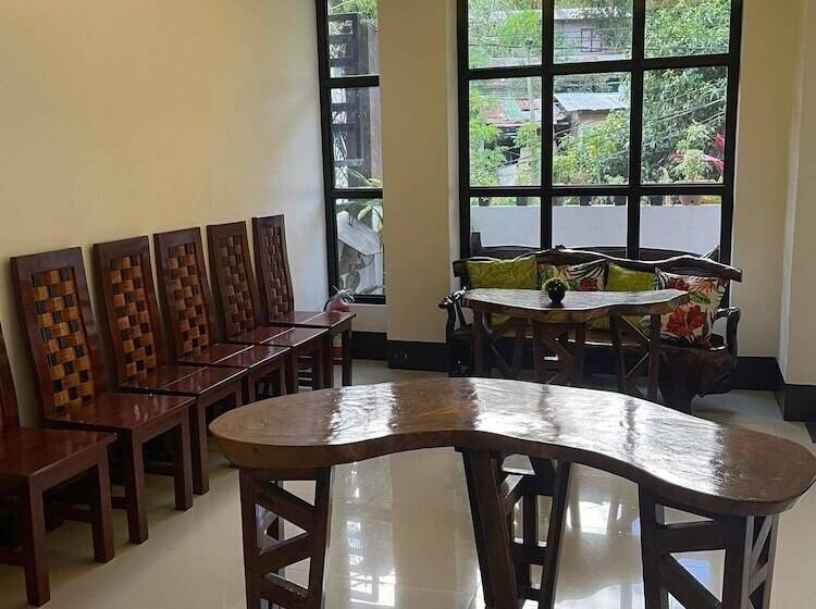 Хостел Aquilah Homestay