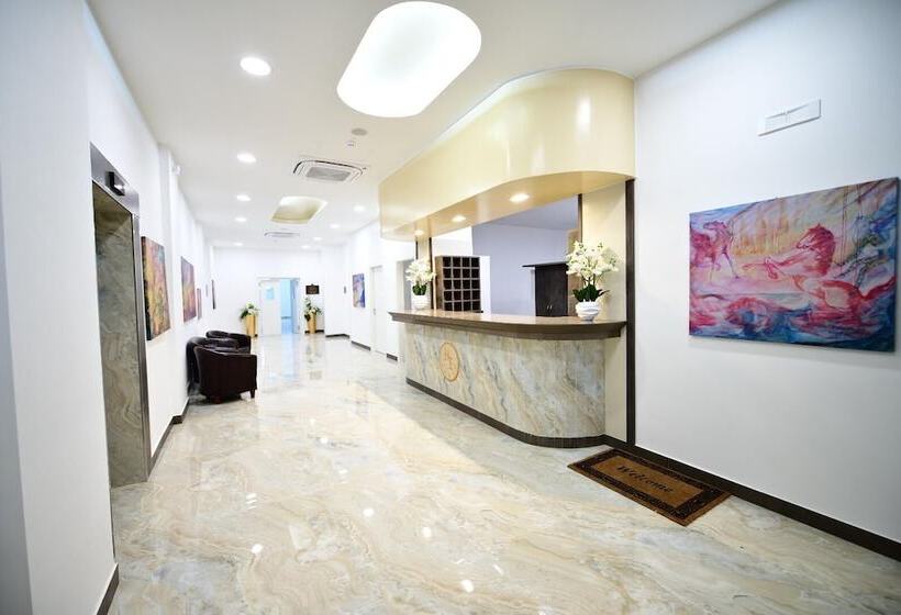 簡易ホテル Eboli