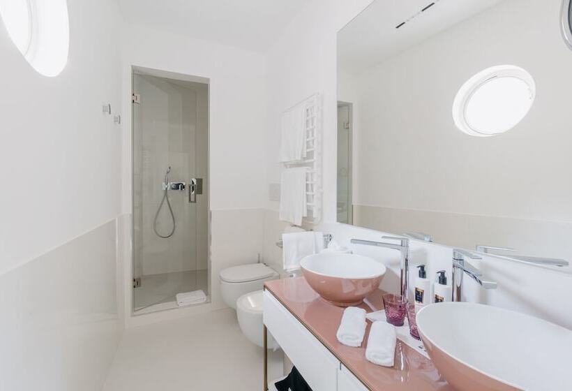 簡易ホテル Palazzo M Capri