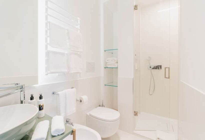 簡易ホテル Palazzo M Capri