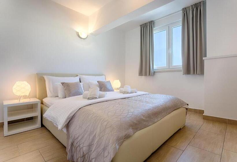 Hotel Adriatic Queen Residence