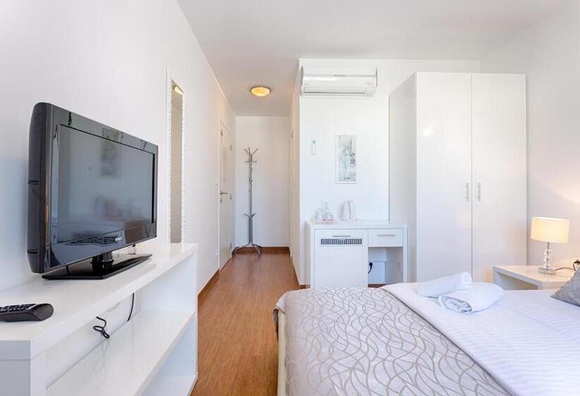 Hotel Adriatic Queen Residence