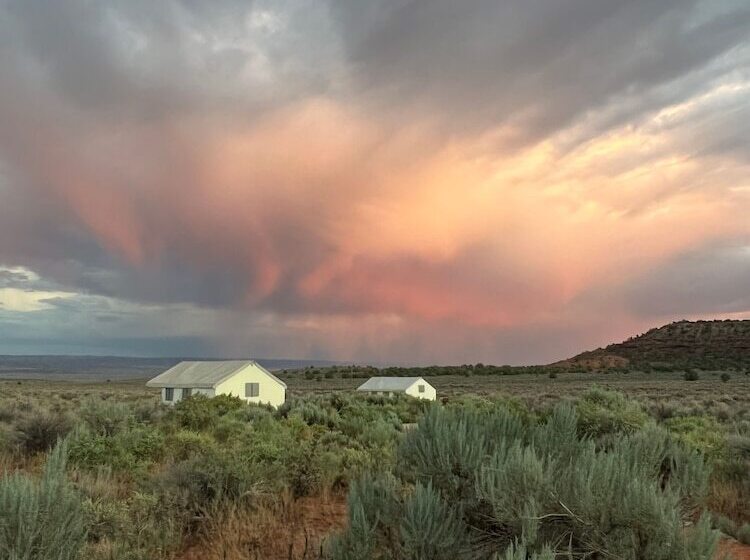 Отель Basecamp 37°