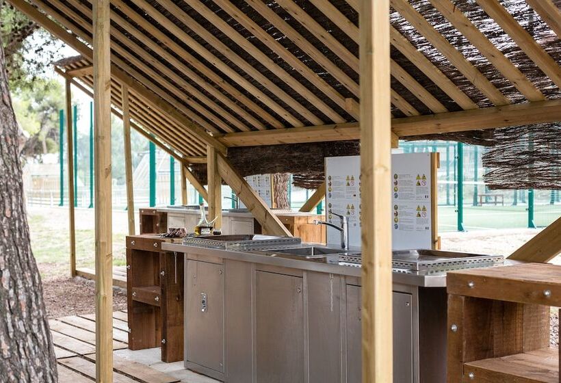 Отель Camping El Garrofer