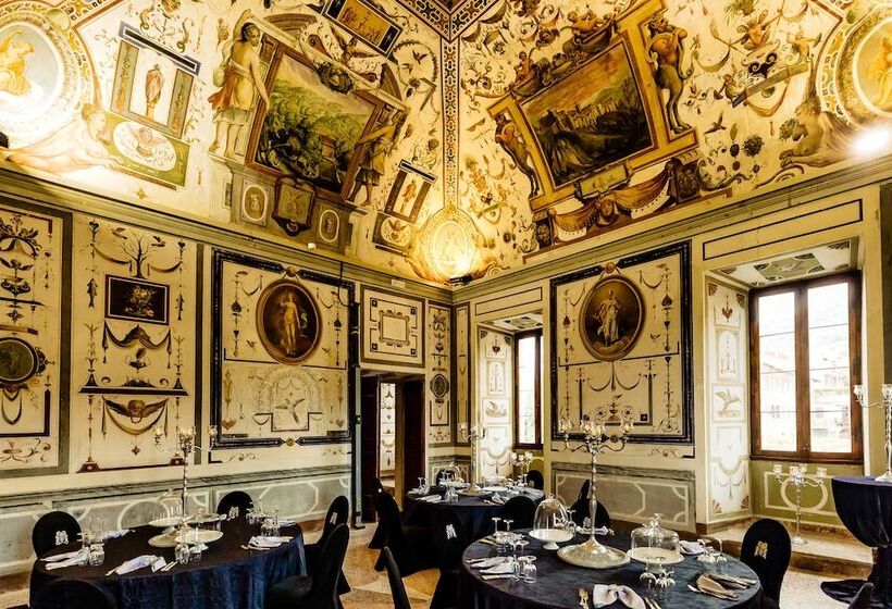 Отель Castello Brancaccio