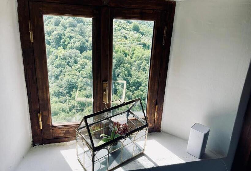 Отель Castello Brancaccio