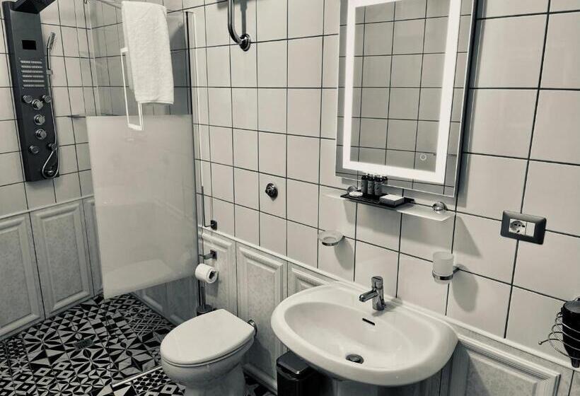 Отель Castello Brancaccio