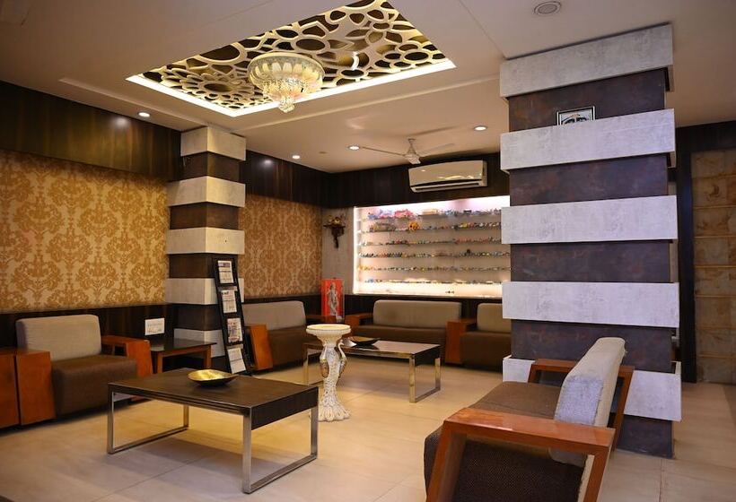 בית מלון כפרי Center Point