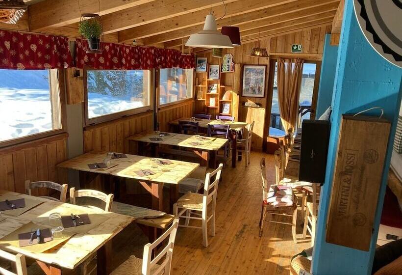 ホテル Chalet Capannina Sportinia