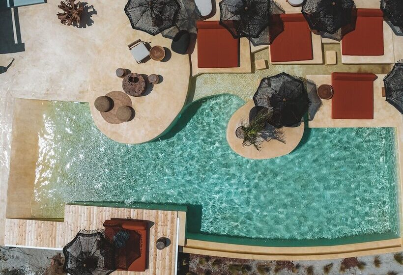 Отель Divino Caldera