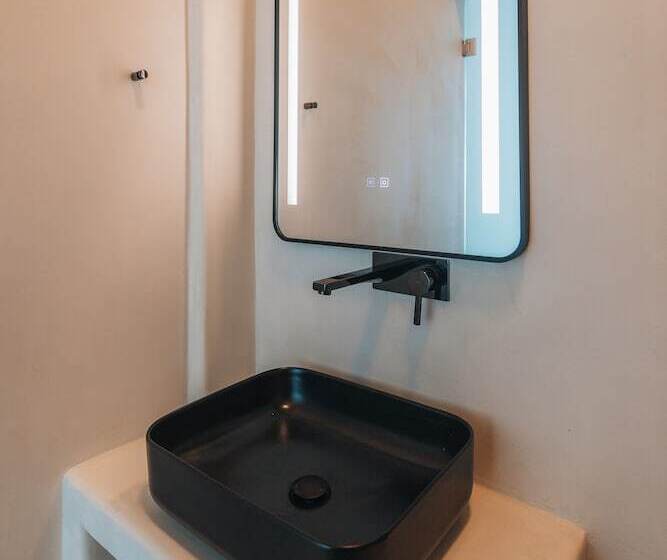 Отель Divino Caldera