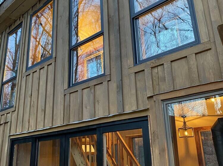 בית מלון כפרי Eagle Ridge Treehouse