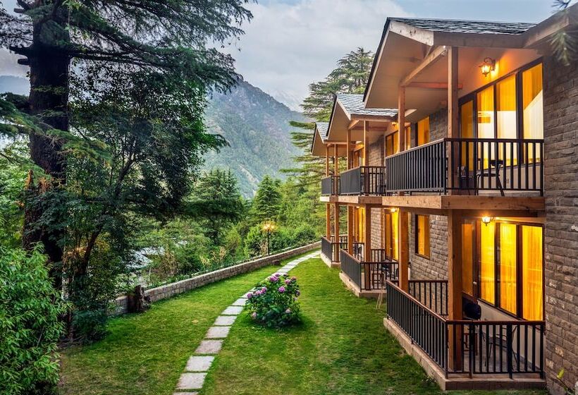 Отель Eagles Nest