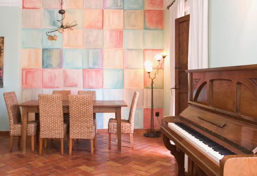 فندق Restaurante Font Salada