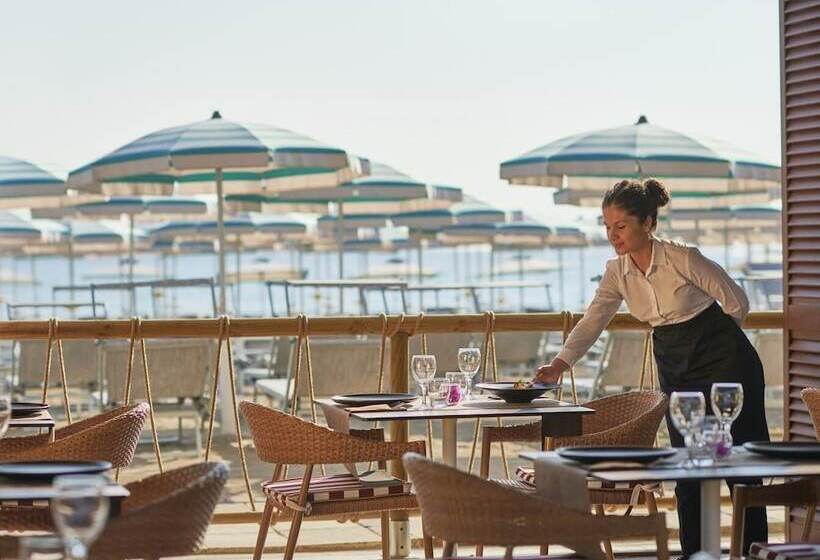 Отель Granserena