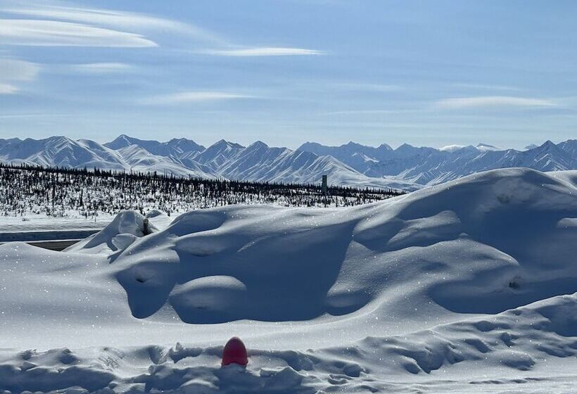فندق Gunsight Mountain Lodge