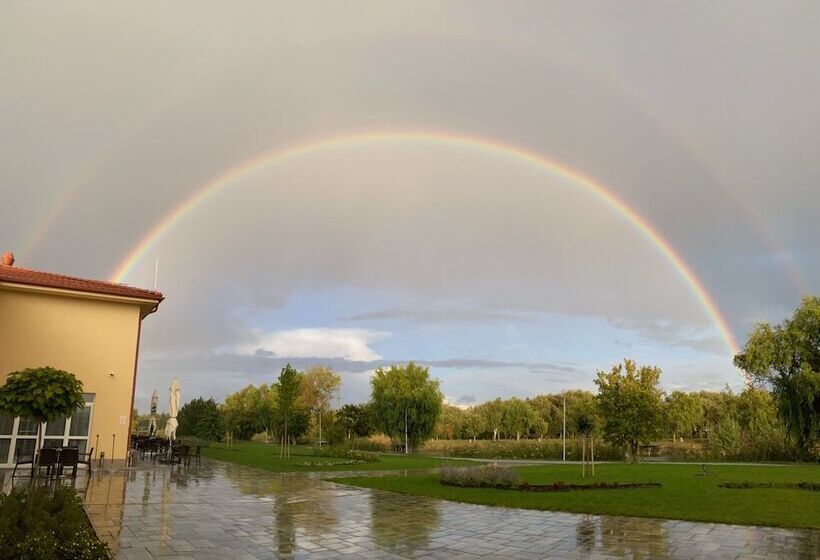 ホテル Gyirmót Sport&wellness