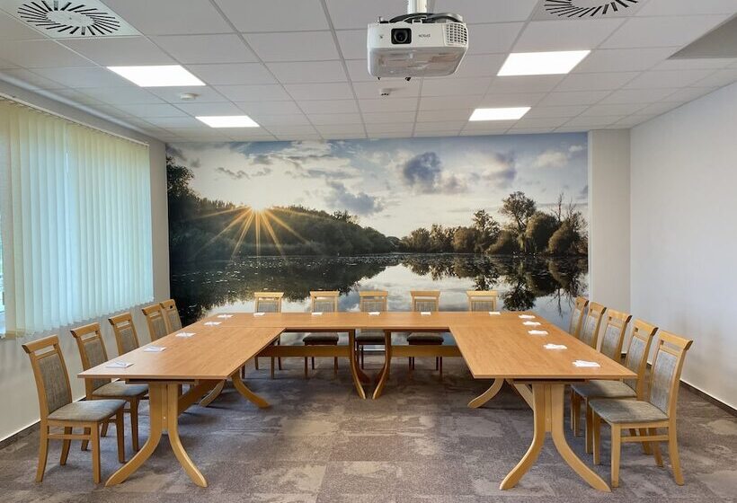 ホテル Gyirmót Sport&wellness