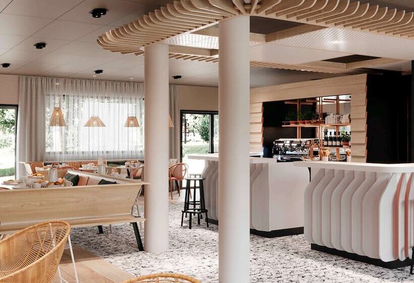 هتل Ibis Styles Porto Vecchio