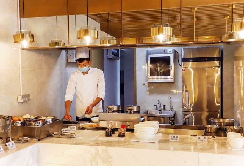 Quality Hotel Zhangye